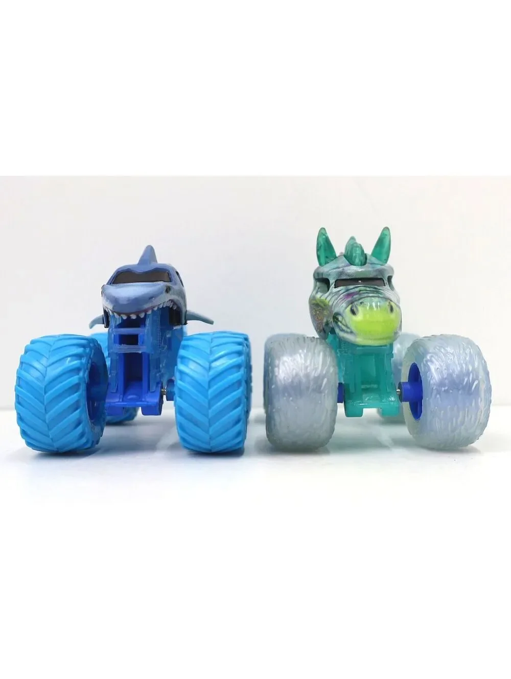 Hot Wheels Monster Trucks Diecast Toy Set - Shark and Dragon 2023-2024